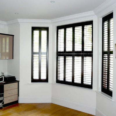 Coloured bay window shutters